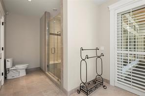 1063 Kincora Lane — listing photo 43 of 76