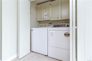 1747 Newton St — listing photo 18 of 38