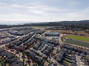 3517 Ryder Hesjedal Way — listing photo 45 of 56