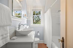3358 Cook St — listing photo 31 of 55