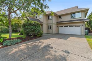 $949,900 - 595 Sarum Rise Way<br>Nanaimo, British Columbia, V9R 7E5