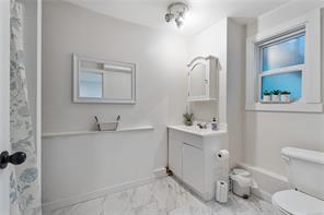 549 Doreen Pl — listing photo 29 of 40