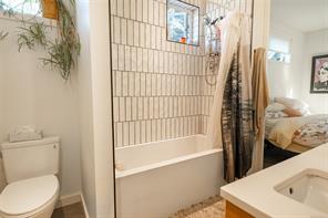 1-590 Marine Dr — listing photo 22 of 29