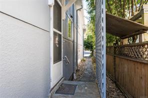 943 Linkleas Ave — listing photo 39 of 57