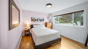 558 Kenneth St — listing photo 19 of 43