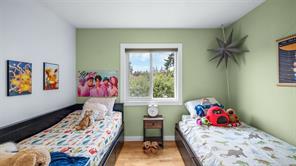 558 Kenneth St — listing photo 22 of 43