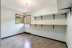 3572 Wishart Rd — listing photo 18 of 31