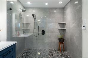 2373 Anderson Ave — listing photo 34 of 56