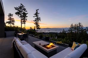 $1,850,000 - 7482 Copley Ridge Dr<br>Lantzville, British Columbia, V0R 2H0