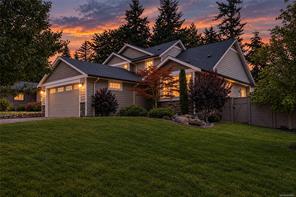 2763 Fife Pl, Courtenay