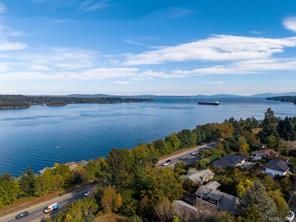 275 Bayview Ave, Ladysmith