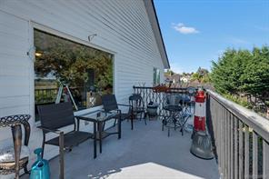 275 Bayview Ave — listing photo 32 of 98