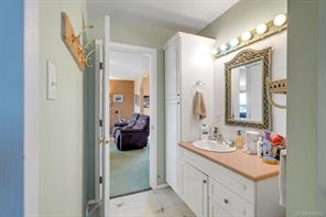 275 Bayview Ave — listing photo 48 of 98