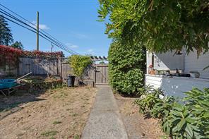 275 Bayview Ave — listing photo 57 of 98