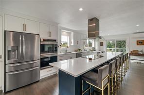 527 Burman Crt — listing photo 17 of 39