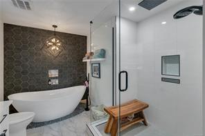 527 Burman Crt — listing photo 23 of 39