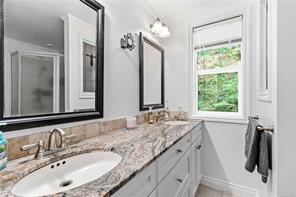 4731 McVicker Rd — listing photo 17 of 55
