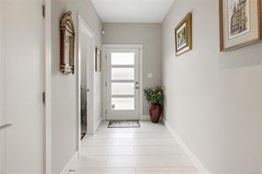9-1584 Adelaide St — listing photo 29 of 56