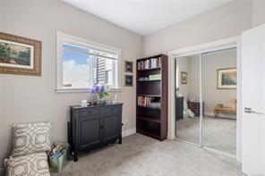 9-1584 Adelaide St — listing photo 32 of 56
