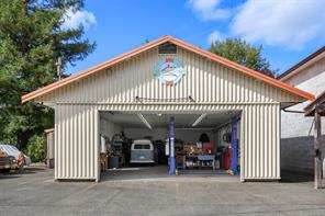 4660 Western Rd, Courtenay