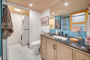 103-1685 Estevan Rd — listing photo 21 of 40