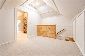 1215 Queens Ave — listing photo 18 of 50