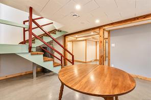 1215 Queens Ave — listing photo 22 of 50