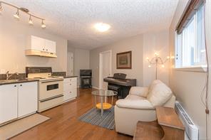 8593 Kingcome Cres — listing photo 26 of 50