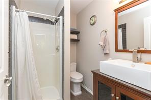 8593 Kingcome Cres — listing photo 29 of 50
