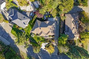 8593 Kingcome Cres — listing photo 42 of 50