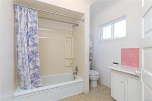 2531 Fernwood Rd — listing photo 17 of 37