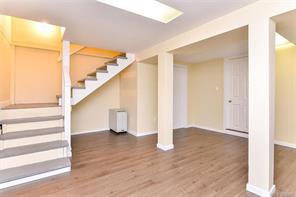 4589 Scarborough Rd — listing photo 22 of 34