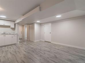 18 Gillespie St — listing photo 13 of 39