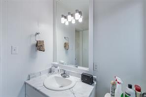 18 Gillespie St — listing photo 28 of 39
