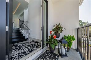 2080 Rolston Pl — listing photo 17 of 42