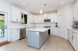 6286 Highwood Dr — listing photo 16 of 55