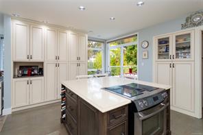 501-5110 Cordova Bay Rd — listing photo 17 of 53