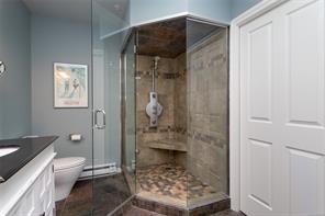 501-5110 Cordova Bay Rd — listing photo 33 of 53