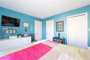201-9876 Esplanade St — listing photo 20 of 30