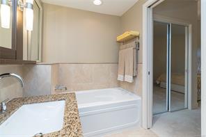 610-1400 Lynburne Pl — listing photo 24 of 31