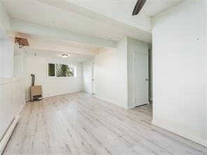 4553 Cordova Bay Rd — listing photo 24 of 41