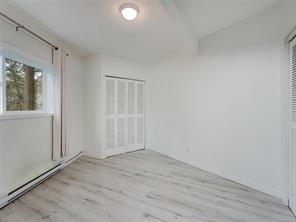 4553 Cordova Bay Rd — listing photo 26 of 41