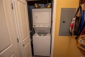 302D-1115 Craigflower Rd — listing photo 33 of 41