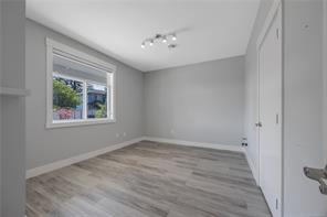 267 Golden Oaks Cres — listing photo 41 of 95