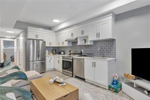267 Golden Oaks Cres — listing photo 59 of 95