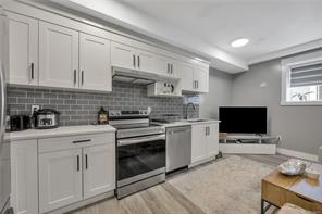 267 Golden Oaks Cres — listing photo 61 of 95