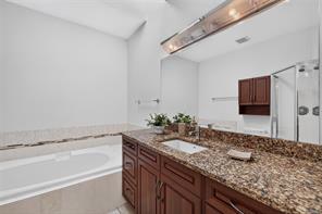 23-4360 Emily Carr Dr — listing photo 26 of 40