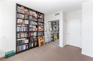 302-608 Broughton St — listing photo 38 of 64