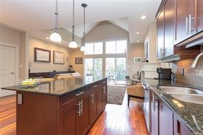 1-551 Bezanton Way — listing photo 13 of 41