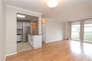 403-1342 Hillside Ave — listing photo 14 of 30